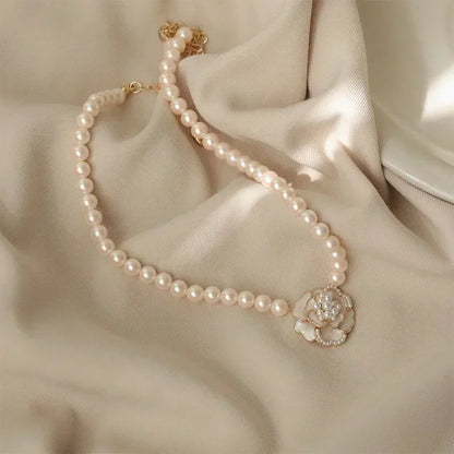2025 New Women's Pearl Necklace Kpop Gold Color